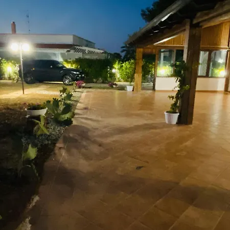 Grande 300m From The Beach