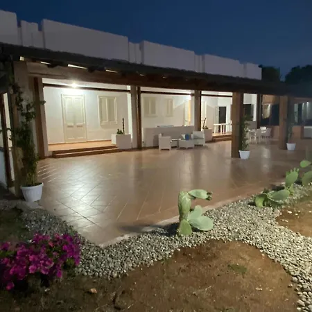 Grande 300m From The Beach Villa Carovigno
